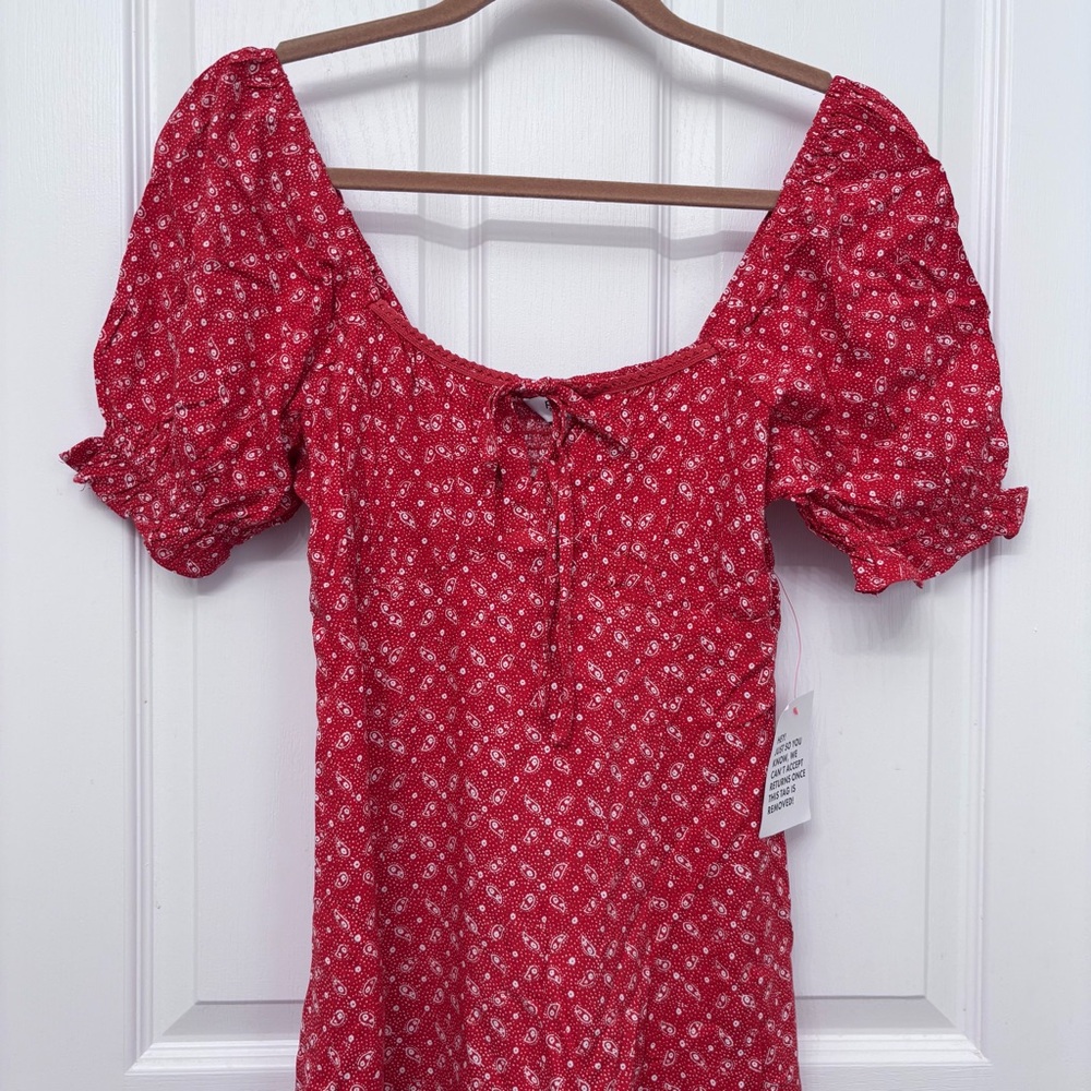 Red Floral Midi Dress | Miss Selfridge Petites US 4 - Picture 3 of 13